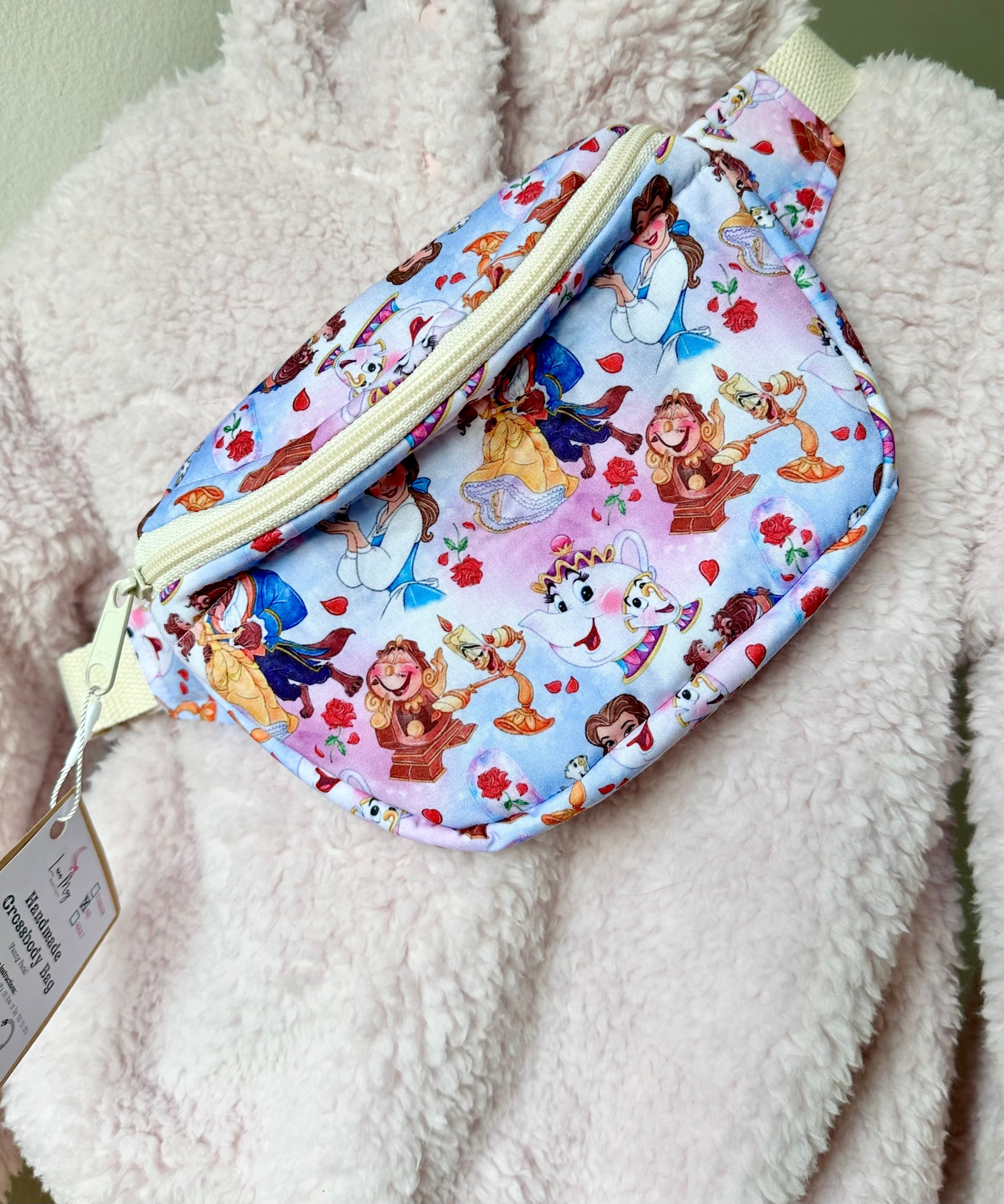 Beauty Crossbody Bag (Fanny pack )